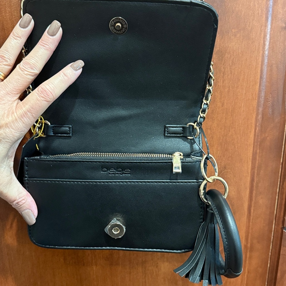 Black Quilted Crossbody Bag - Picture 7 of 11